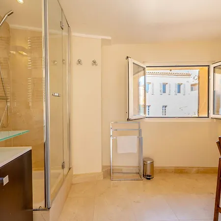 Apartman La Petite Sirene L Vue La Ponche L Shellter-rentals